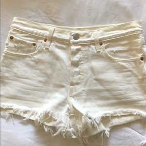 Levi’s 501 Cutoff Shorts